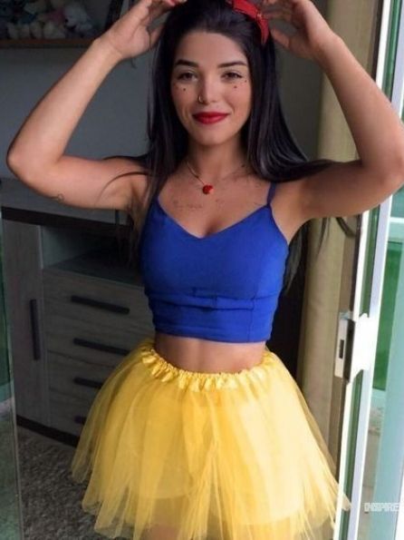85 Amazing Halloween Costume Ideas To Make You Stand Out - snow white