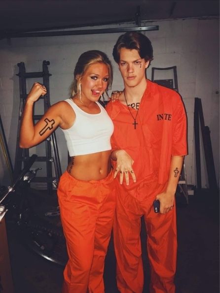 85 Amazing Halloween Costume Ideas To Make You Stand Out - prisoners