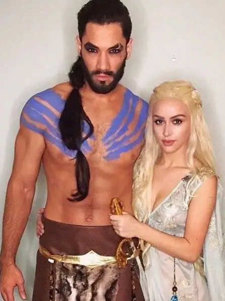 30 Amazing Halloween Costume Ideas for Duos You Will Want To copy-  game of thrones