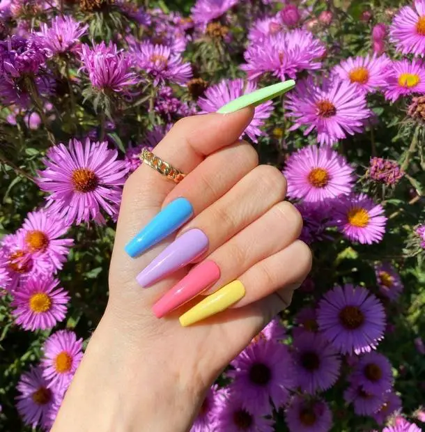 40 Gorgeous Spring and Summer Nails You Need To Try